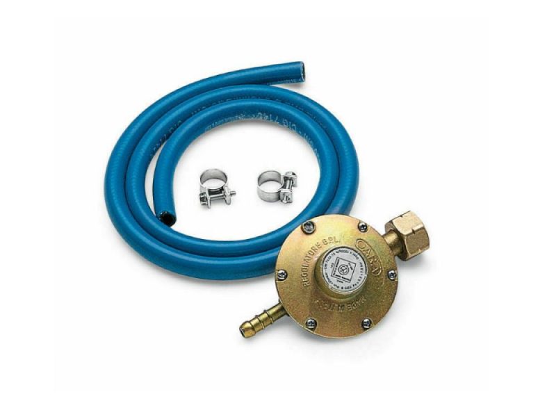 KIT TUBO CON REGOLATORE DI PRESSIONE PER STUFE A GAS