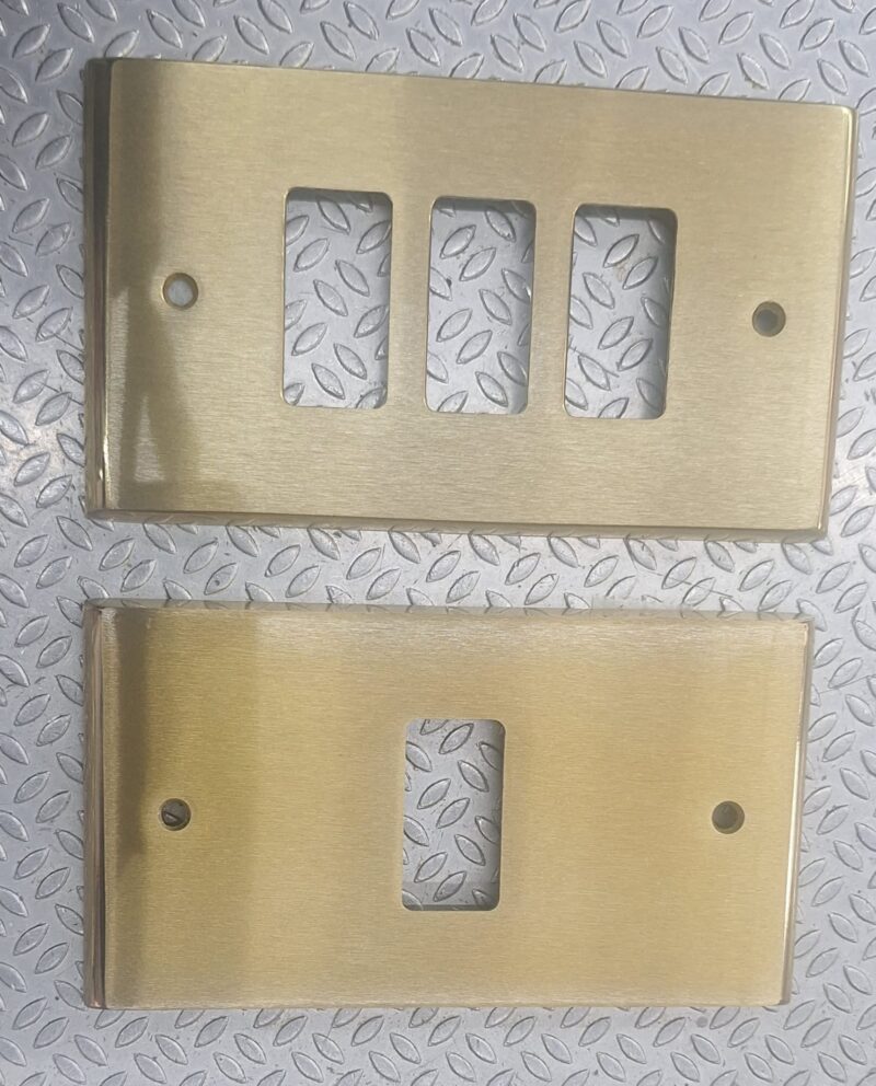 PLACCHE OTTONE SATINATO