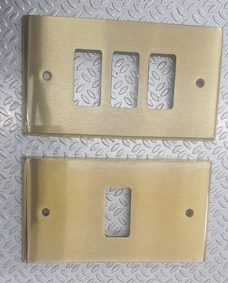 PLACCHE OTTONE SATINATO